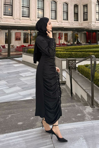 Boydan Düğmeli Önü Büzgü Detay Elbise Siyah