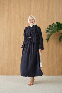 Boyun Bağlamalı Kemerli Elbise Lacivert