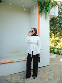 Brit Düğme Detaylı Gömlek Beyaz