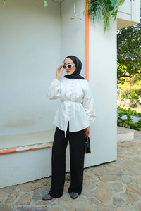 Brit Düğme Detaylı Gömlek Beyaz