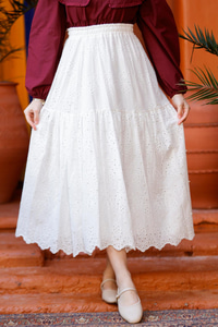 Brode Desenli Etek Beyaz