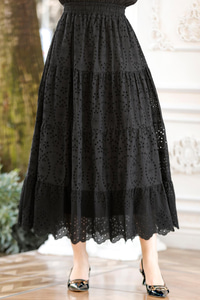 Brode Desenli Etek Siyah