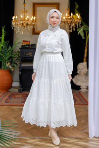 Brode Detaylı Taş İşlemeli İkili Takım  Beyaz