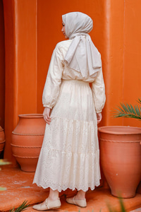 Brode Detaylı Taş İşlemeli İkili Takım  Krem