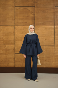 Brode Şerit Detaylı Takım Lacivert