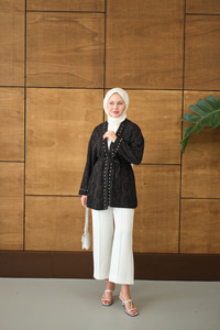 Brode Taş İşlemeli Kimono Siyah