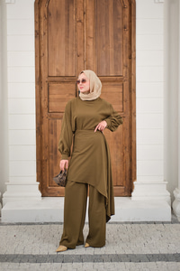 Bronş Detay Çıkarılabilir Pelerinli Takım Haki Yeşil