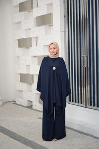 Bronş Detay Çıkarılabilir Pelerinli Takım Lacivert