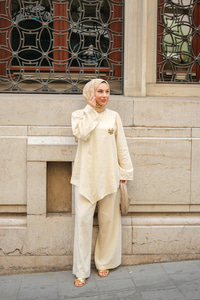 Broş Detay Jennıfer Takım Krem