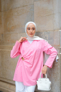 Broş Detay Poplin Gömlek Pembe