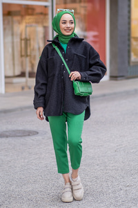 Uygun Fiyatlı BUKLET CEPLI GOMLEK SIYAH | Loccomoda.com 