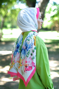 Uygun Fiyatlı BUYUK CICEK DESEN SAL FUSYA | Loccomoda.com 