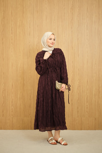 Büzgü Detay Bağcıklı Elbise Bordo