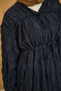 Büzgü Detay Bağcıklı Elbise Lacivert