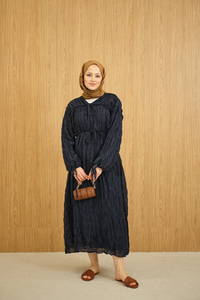 Büzgü Detay Bağcıklı Elbise Lacivert