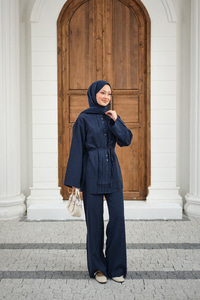 Büzgü Detay Bel Bağlamalı Takım Lacivert