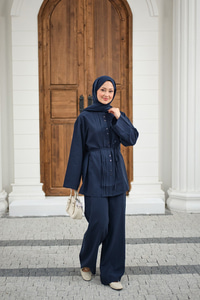 Büzgü Detay Bel Bağlamalı Takım Lacivert