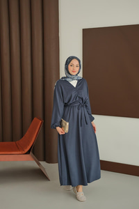 Büzgü Detay Elbise Lacivert