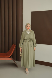 Büzgü Detay Elbise Yeşil