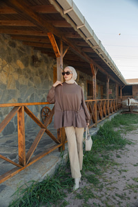 Büzgü Detay Garnili Sweatshirt Kahve