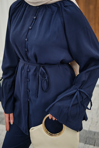 Büzgü Detay Takım Lacivert