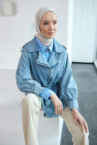 Büzgü Kemer Detaylı Jean Ceket Mavi