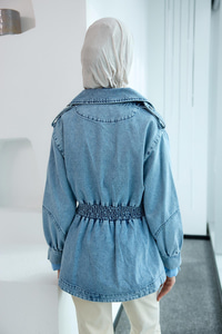 Büzgü Kemer Detaylı Jean Ceket Mavi