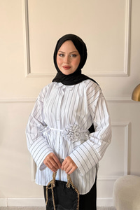 Büzgülü Bel Bağlamalı Çizgili Gömlek Beyaz