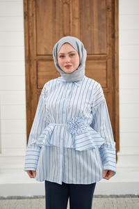 Büzgülü Bel Bağlamalı Çizgili Gömlek Bebe Mavi