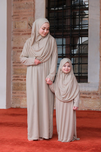 CANTALI TEK PARCA NAMAZ ELBISESI  TAS