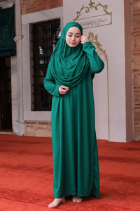 CANTALI TEK PARCA NAMAZ ELBISESI  Zümrüt Yeşil