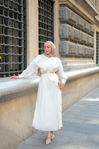 Çapraz Volanlı Vual Elbise Beyaz