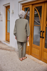 Cebi Taş Detaylı Takım Küf Yeşil