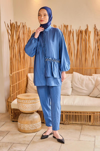 Cebi Taş Detaylı Takım Mavi