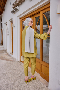 Cebi Taş Detaylı Takım Yağ Yeşil