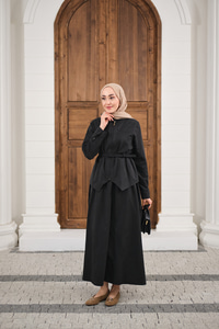 Cep Detay Fermuarlı Kemer Bağlamalı Etekli Takım Siyah