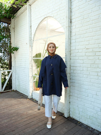 Cep Detay Pelerinli Ceket Lacivert