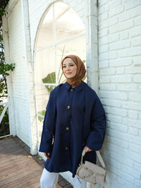 Cep Detay Pelerinli Ceket Lacivert