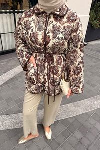 Çiçek Desen Kapitone Ceket Kahverengi