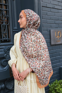 Çicek Desen Soft Şal Camel