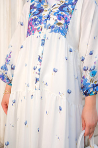 Çicek Desenli Elbise Mavi