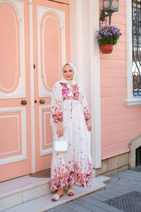 Çicek Desenli Elbise Pembe