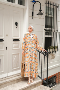 Çicek Desenli Elbise Turuncu