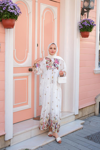 Çicek Desenli Elbise Yeşil