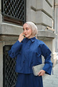 Çicek Desenli Gömlek Lacivert