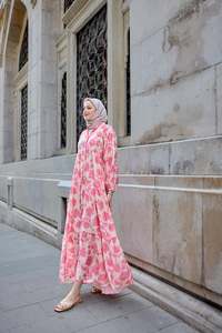 Çicek Desenli Viskon Elbise Pembe