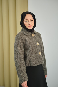 Çiçek Düğmeli Keçe Kısa Ceket Gri