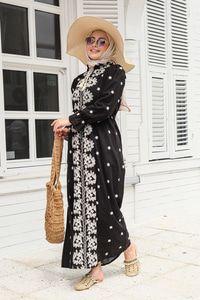 Çiçek Nakış Detay Elbise Siyah