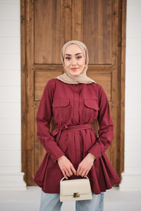 Çift Cep Detay Gizli Düğmeli Bel Bağlamalı Gömlek Bordo