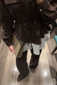 Çift Cep Detaylı Gizli Düğmeli Parçalı Takım Kahverengi